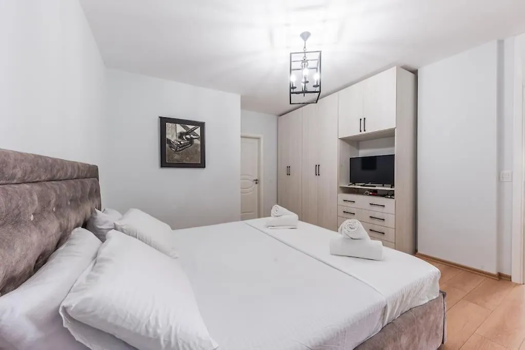 Seaview Luxury Suite By Ps Golem  Golem (Tirana)
