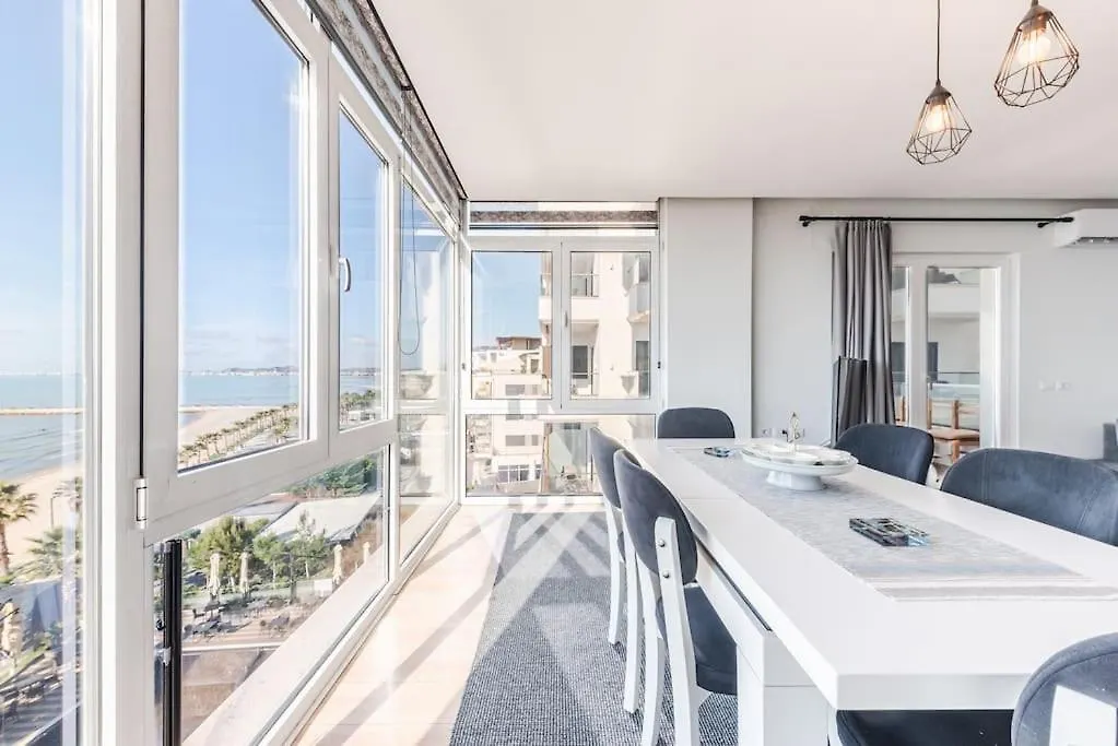 Seaview Luxury Suite By Ps Golem